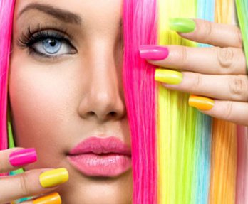 Цветные пряди из натуральных волос